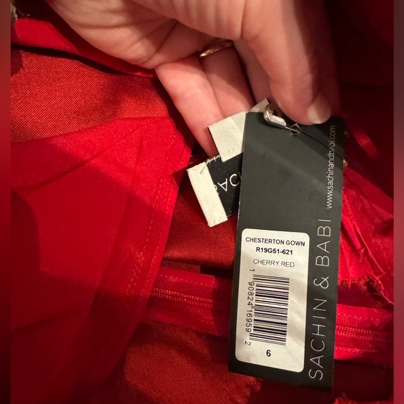 Sachin + Babi Chesterton Gown Cherry Red - Picture 10 of 13